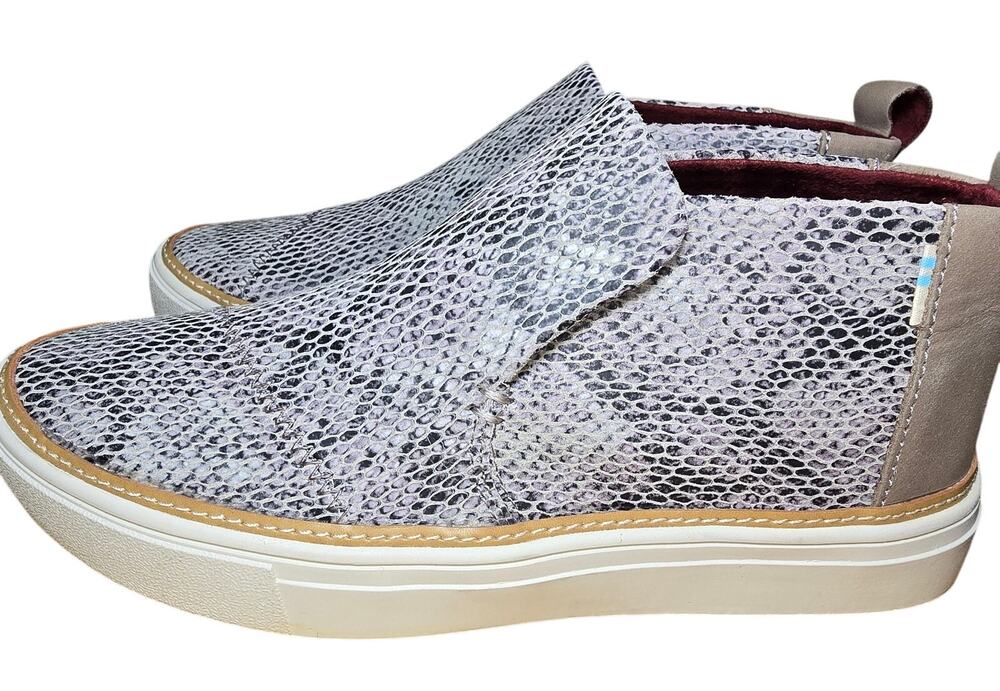 Toms NWT Paxton Winterized Midcut Slip on Womens Size 6 Ortholite Suede Insoles
